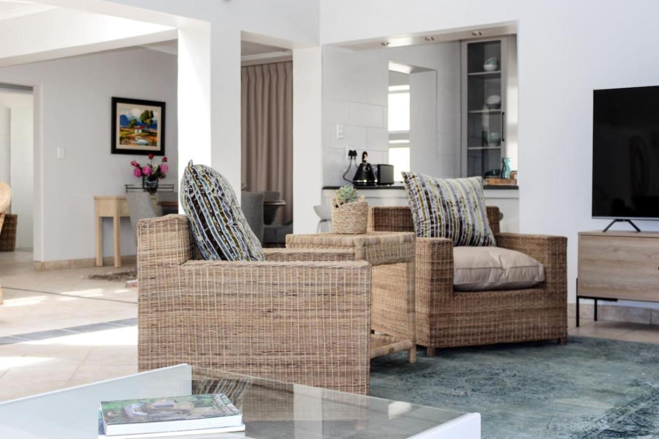 Casa Mia On Antilles * Cape Town